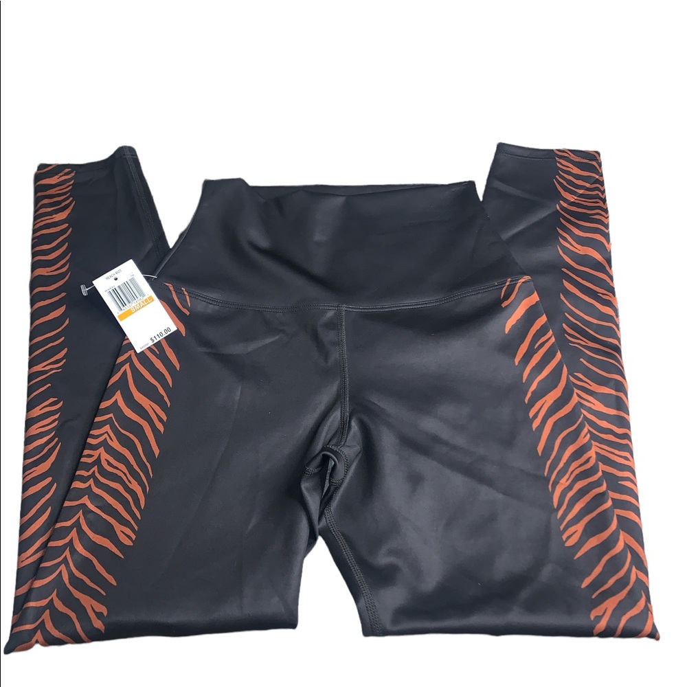 Beach Riot Tiger Legging ๐ - Picture 11 of 12